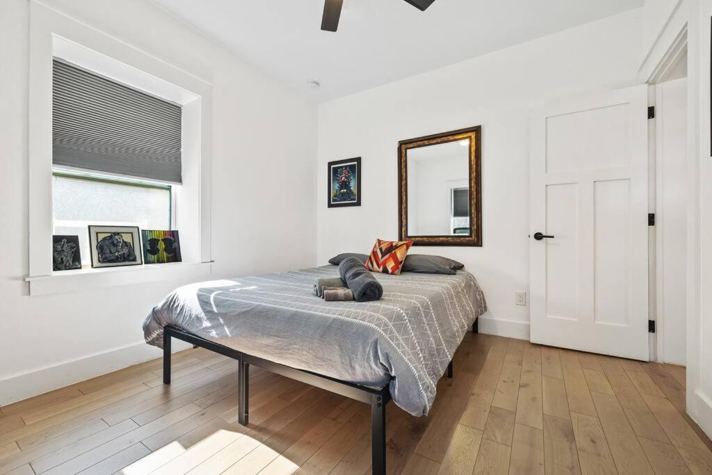 Designer Home: King Beds, Luxe Bath+Free Parking! Atlanta Ngoại thất bức ảnh