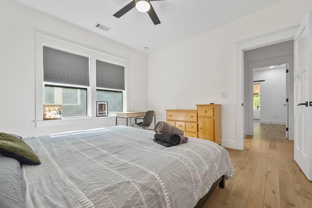Designer Home: King Beds, Luxe Bath+Free Parking! Atlanta Ngoại thất bức ảnh