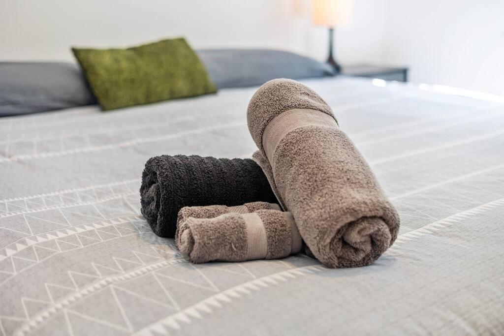 Designer Home: King Beds, Luxe Bath+Free Parking! Atlanta Ngoại thất bức ảnh